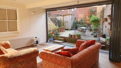 Highgate Large one bedroom flat Main Photo