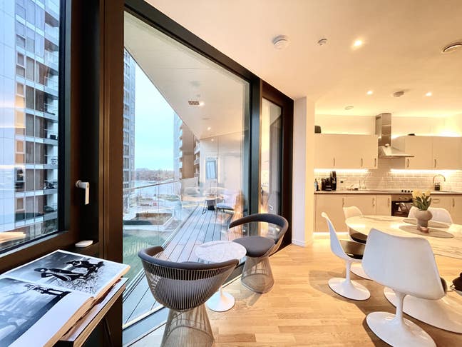 ✨ Luxury Room with River Views ✨ Main Photo