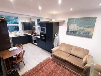 Double Rooms in Shared House - All Bills Included. Main Photo