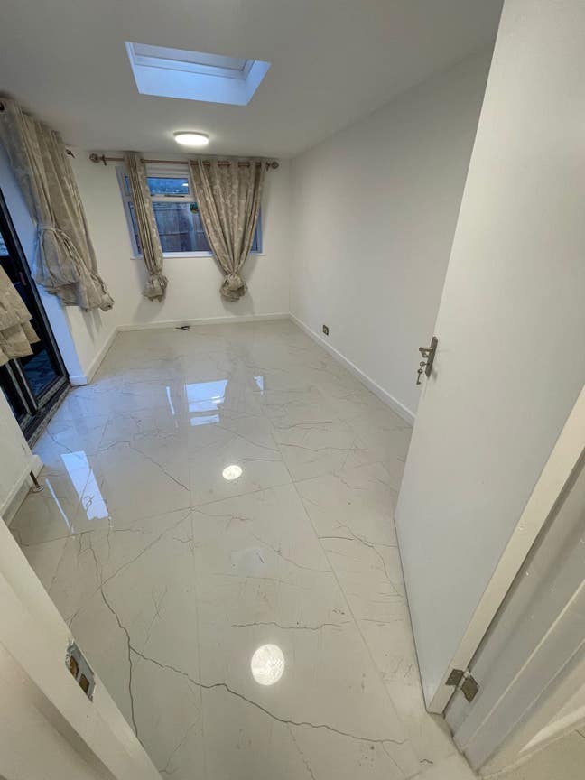 Luxury house with 5 rooms in Isleworth!!😀 Main Photo