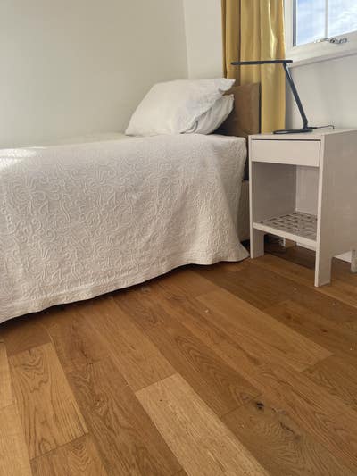 Room in Luxury House Near Train Station Main Photo