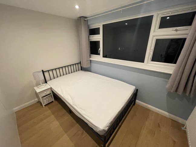 Double Room, Ensuite & Living Room Main Photo