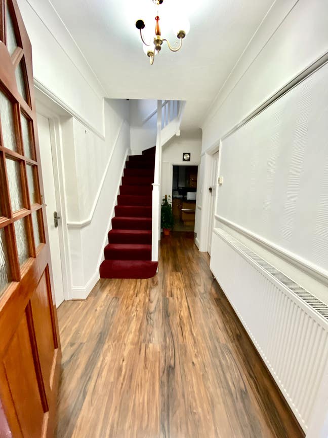 Double room near Hounslow Central tube station  Main Photo