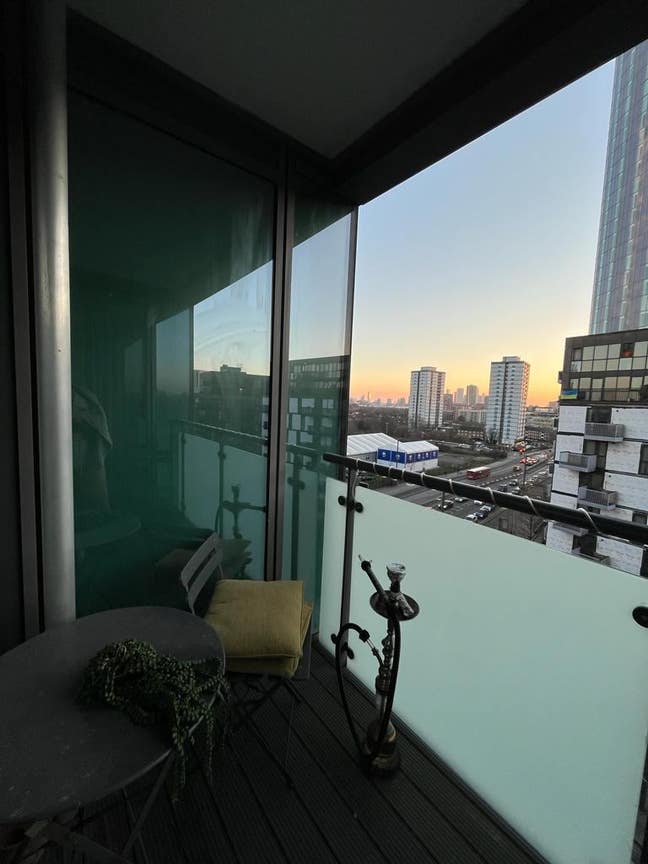 Flatmate wanted - working professional  Main Photo