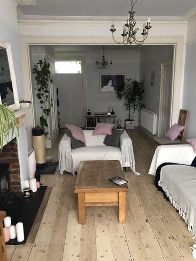 Large furnished double room in Central Southsea Main Photo