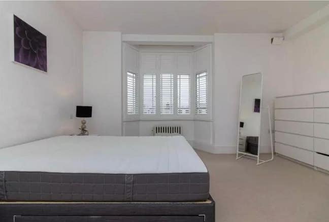King Size bedroom next to Westbourne Grove Main Photo