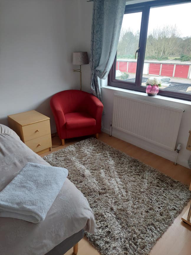 Beautiful double room in a sort after area Main Photo