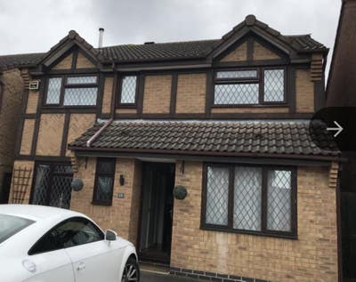 Lovely double room in warm and modern home. Main Photo