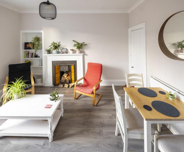 Furnished room with Arthur’s Seat views Main Photo