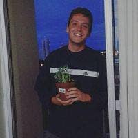 Looking for 2 people to move into 4 bed Main Photo