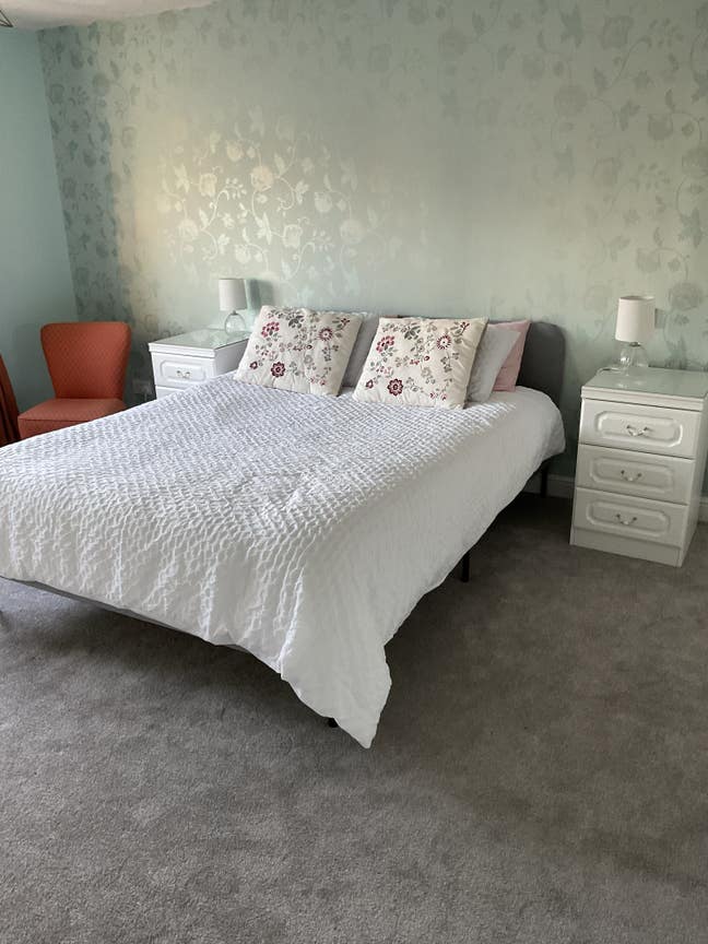 En-Suite Bedroom in Executive House Share inc Bill Main Photo