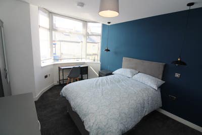 Luxury Double Rooms with En Suites - Baring Street Main Photo