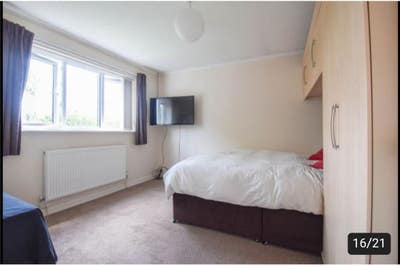 Double room in 4-bedroom detached house. Main Photo