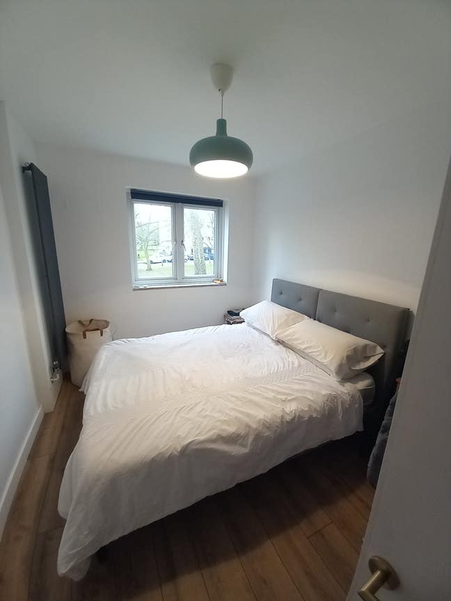 One bedroom available on Wandsworth  Main Photo