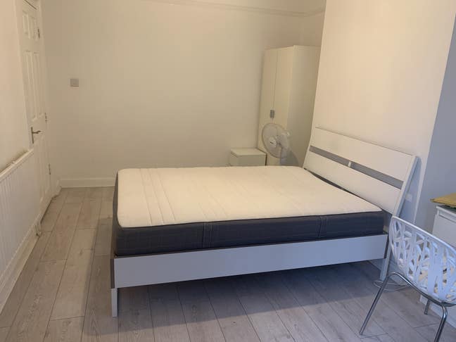 A Double room available  Main Photo