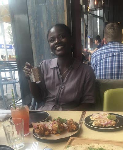 Professional female, looking for a room for April Main Photo