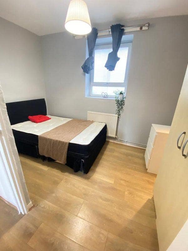 Nice Room I Limehouse I Westferry I Mile End Main Photo
