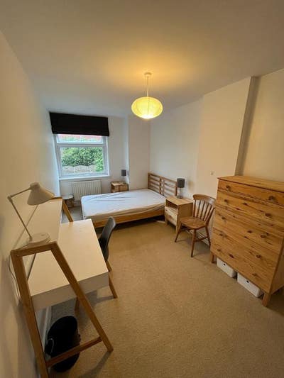 Double room in a spacious and cozy maisonette Main Photo