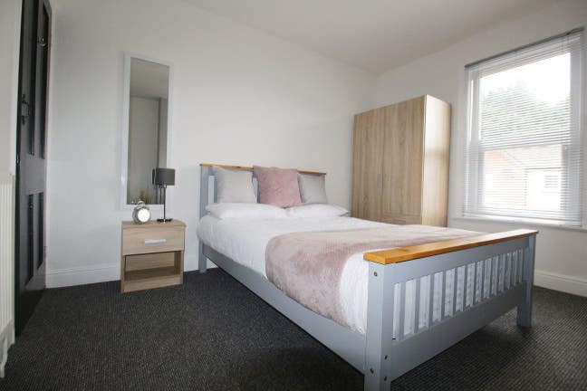 🛏️ Furnished Double Room! | £1 for 1St Month Rent Main Photo