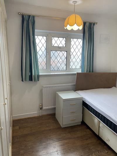 Friendly, clean house, lodgers can recommend Main Photo