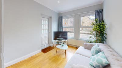 ⭐️ Double Room In Friendly Fulham Share Main Photo