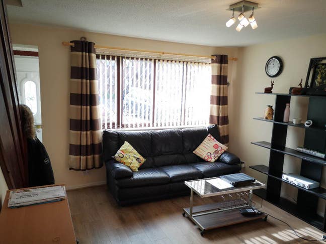 A Single Room  in Two-Bedroom House Main Photo