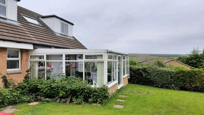 Large bedroom in 4 bed detached house. Great views Main Photo
