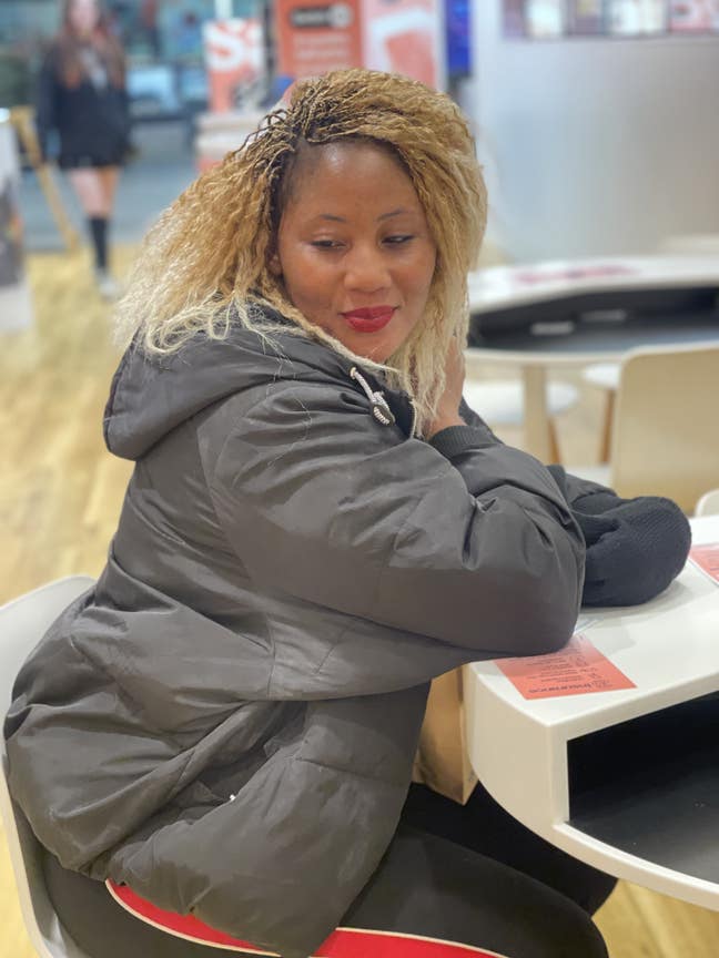 Single lady  Main Photo