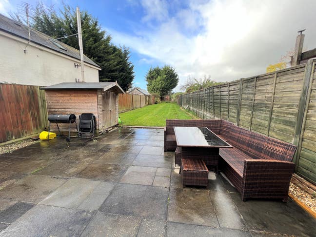 Double Room in 7 Bed Professional House Share Main Photo