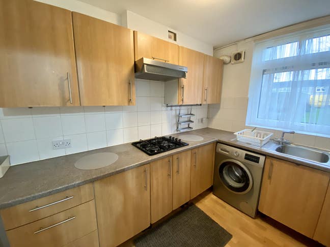Spacious 2 Bedroom City-Centre Ground Floor Flat Main Photo