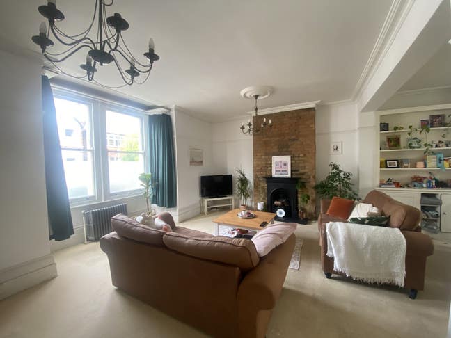 Double room in gorgeous Edwardian house. Main Photo