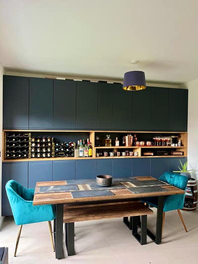 Double bedroom in townhouse  Main Photo