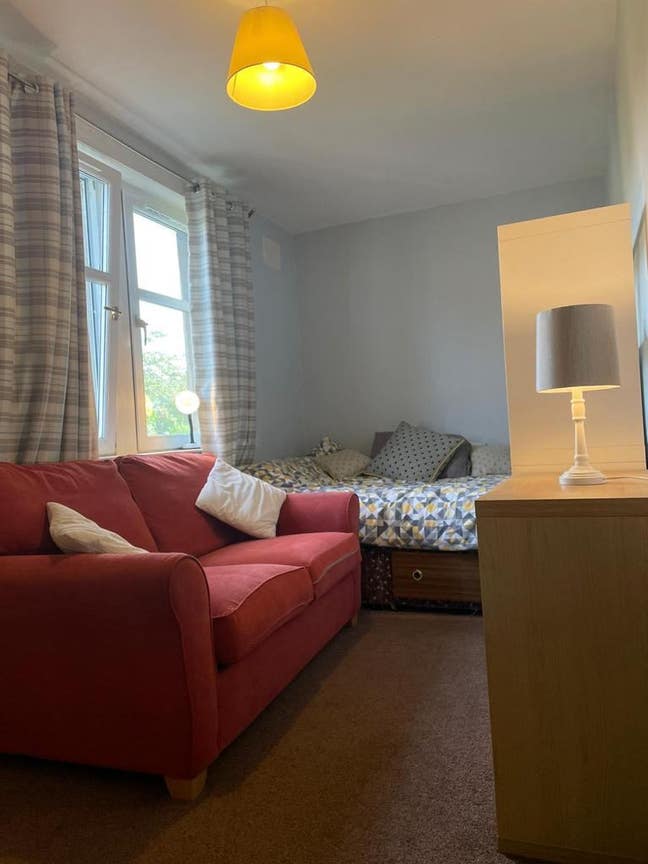 Flat mate wanted! Council Tax and WiFi Included.  Main Photo