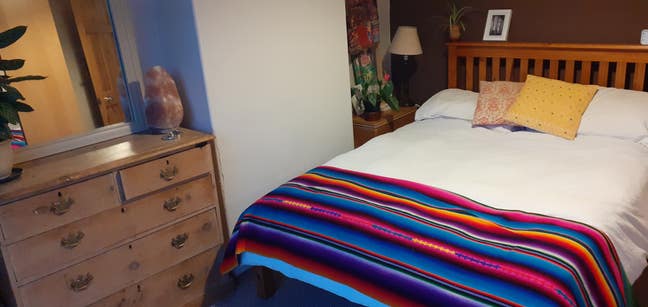 Lovely Double Room  in the Heatons Stockport  Main Photo