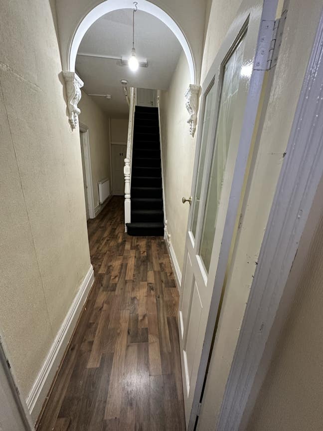 **Free Rooms to Let** Main Photo