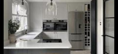 Stunning 3 storey 1xSingle available  Main Photo