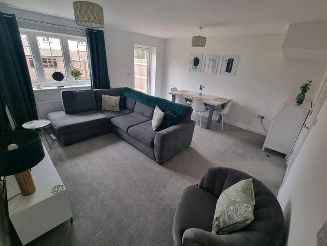 Modern New Build Home- Double Room- No deposit  Main Photo