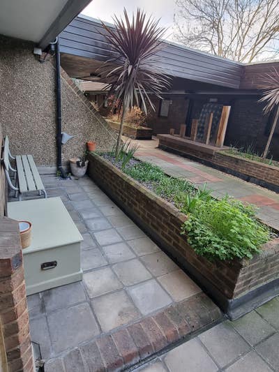 Wellington Mall - Lambeth North Main Photo