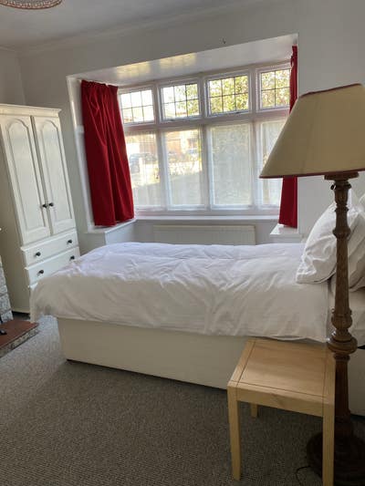 Large single room in Dorchester DT1.  Main Photo
