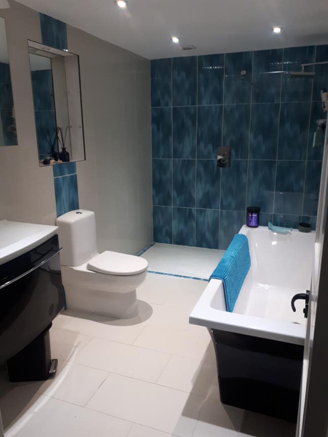 Entire 2 bed home, negotiable rent Main Photo