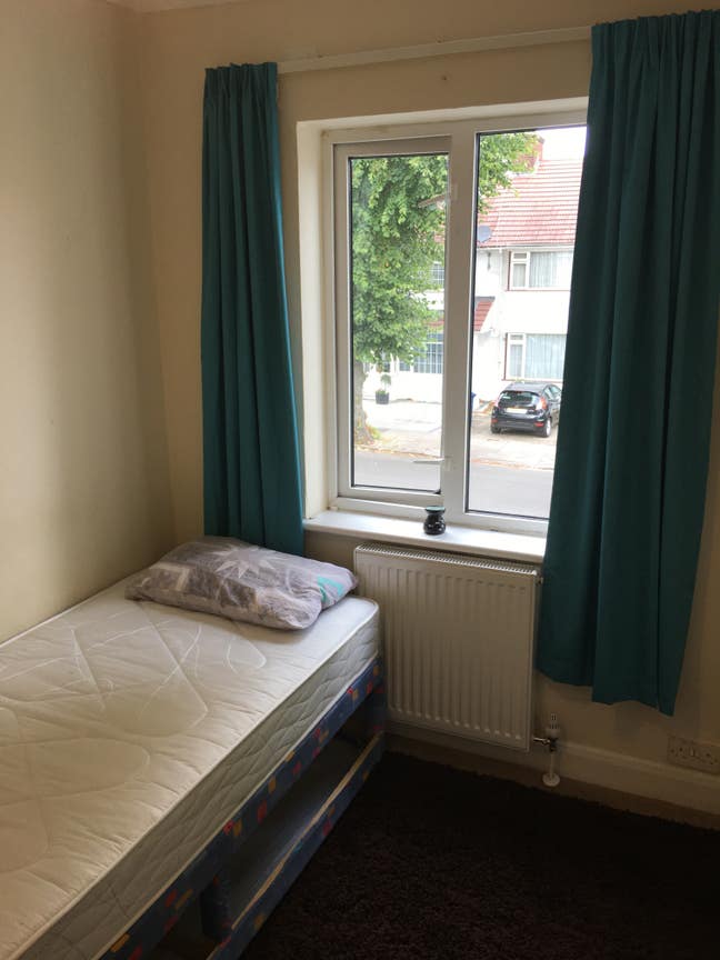 Single Room in Greenford (Ealing) Main Photo