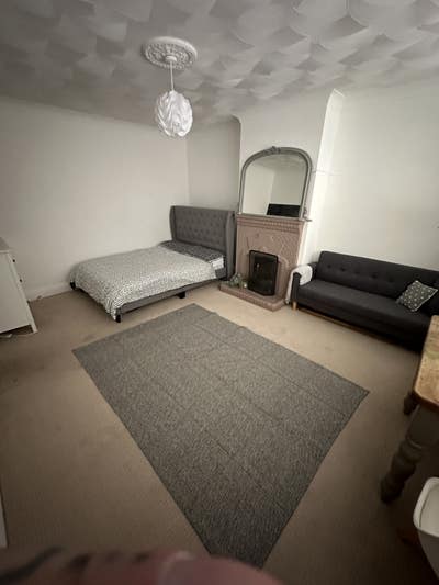 Spacious double room  Main Photo