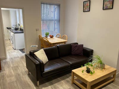 3 double student rooms, Beeston for &pound;300-&pound;320pm Main Photo