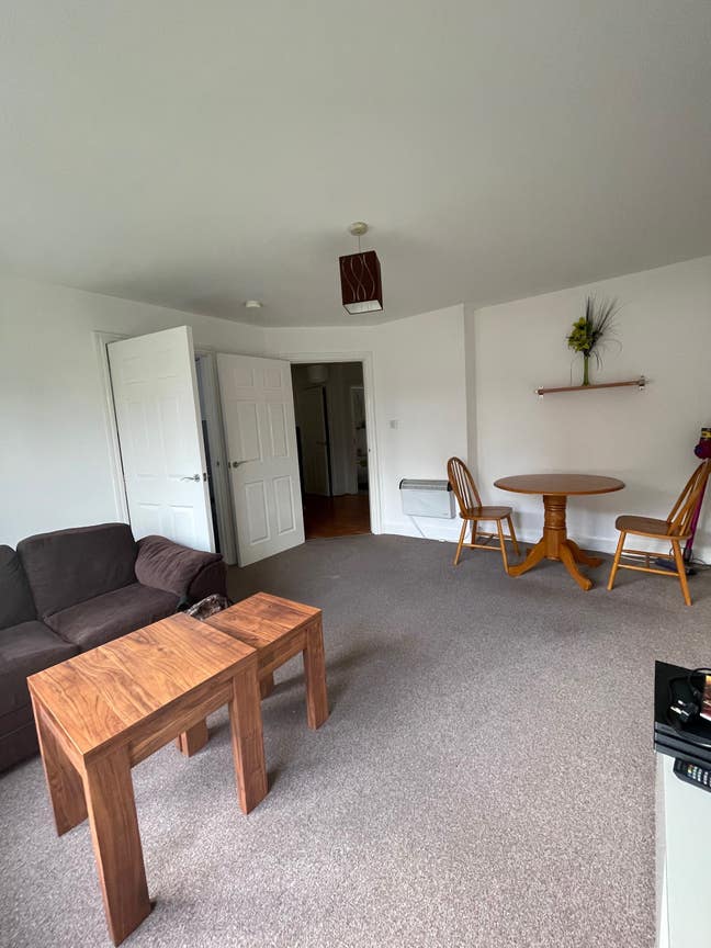 Pro Room G31 | Easy City Access | Near The Forge Main Photo