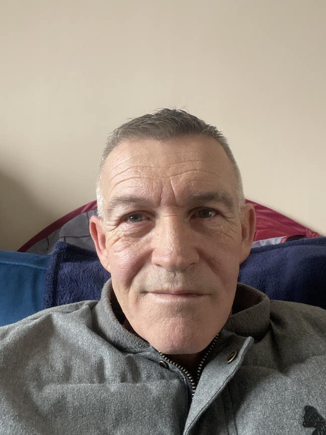 Professional Male seeks a double room Main Photo