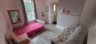 Great location-Hove station/London link Main Photo