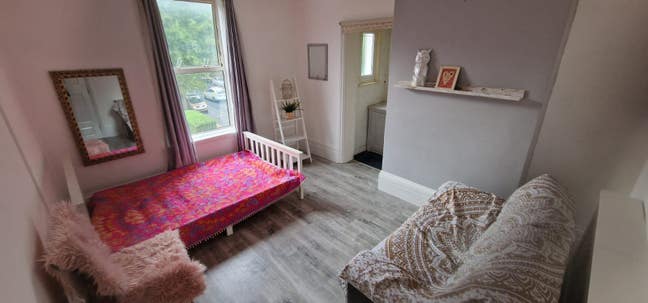 Great location-Hove station/London link Main Photo