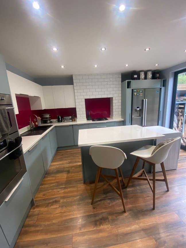 Large double room near Woodthorpe Park 😁 Main Photo