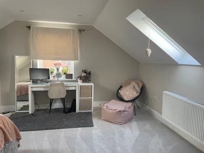 Lodger for beautiful top floor ensuite room  Main Photo