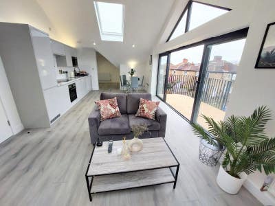 Double Room in 3 Bedroom Luxury Penthouse Flat Main Photo